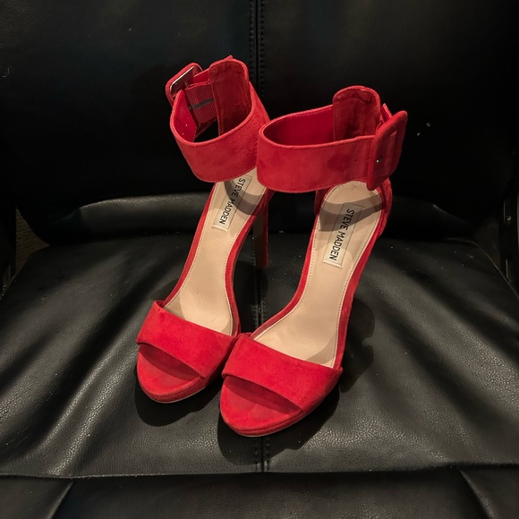 Steve Madden Circuit Ankle Strap Sandal - Picture 1 of 2